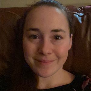 Meet your Posher, Dana